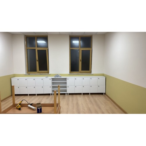 Minimalist Kapaklı Anaokulu Öğrenci Dolabı (Beyaz)