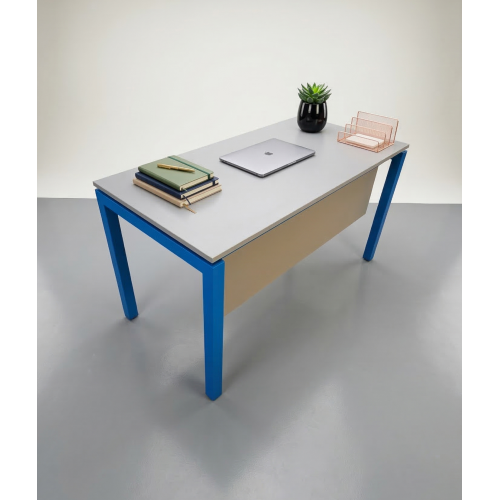 Metal Ayaklı Personel Çalışma Masası Metal Ayaklı Personel Çalışma Masası