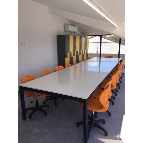 Ofis ve Toplantı Masası (Geniş Yüzeyli) Ofis ve Toplantı Masası (Geniş Yüzeyli)